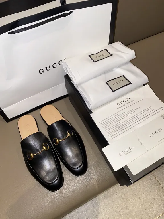 Gucci Shoe 